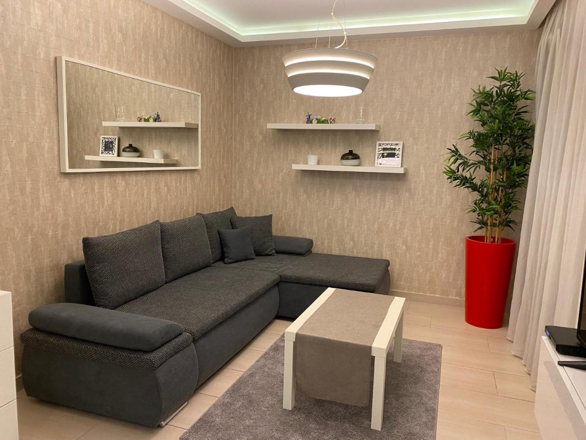 Parizsi Udvar I. Apartment Дебрецен Екстер'єр фото